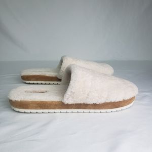 VINCE Loni shearling slippers Size 10